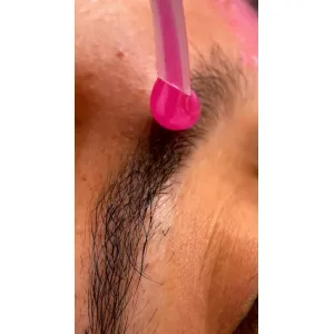 Sourcil Star Skin 3-in-1 Exfoliating Liquid Cleanser - Image 3